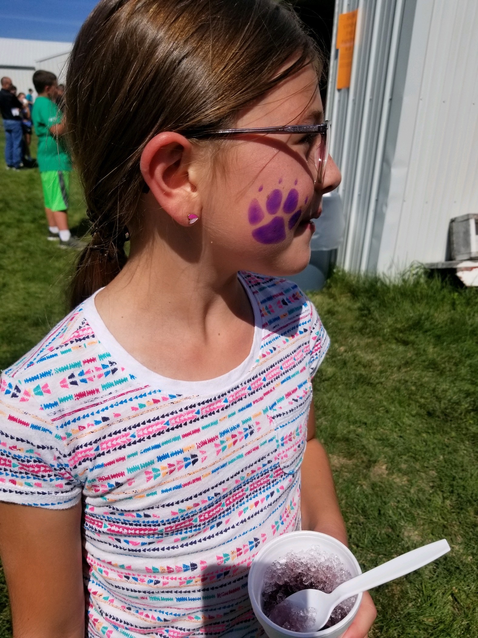 Kinley gets her face painted at SAD day