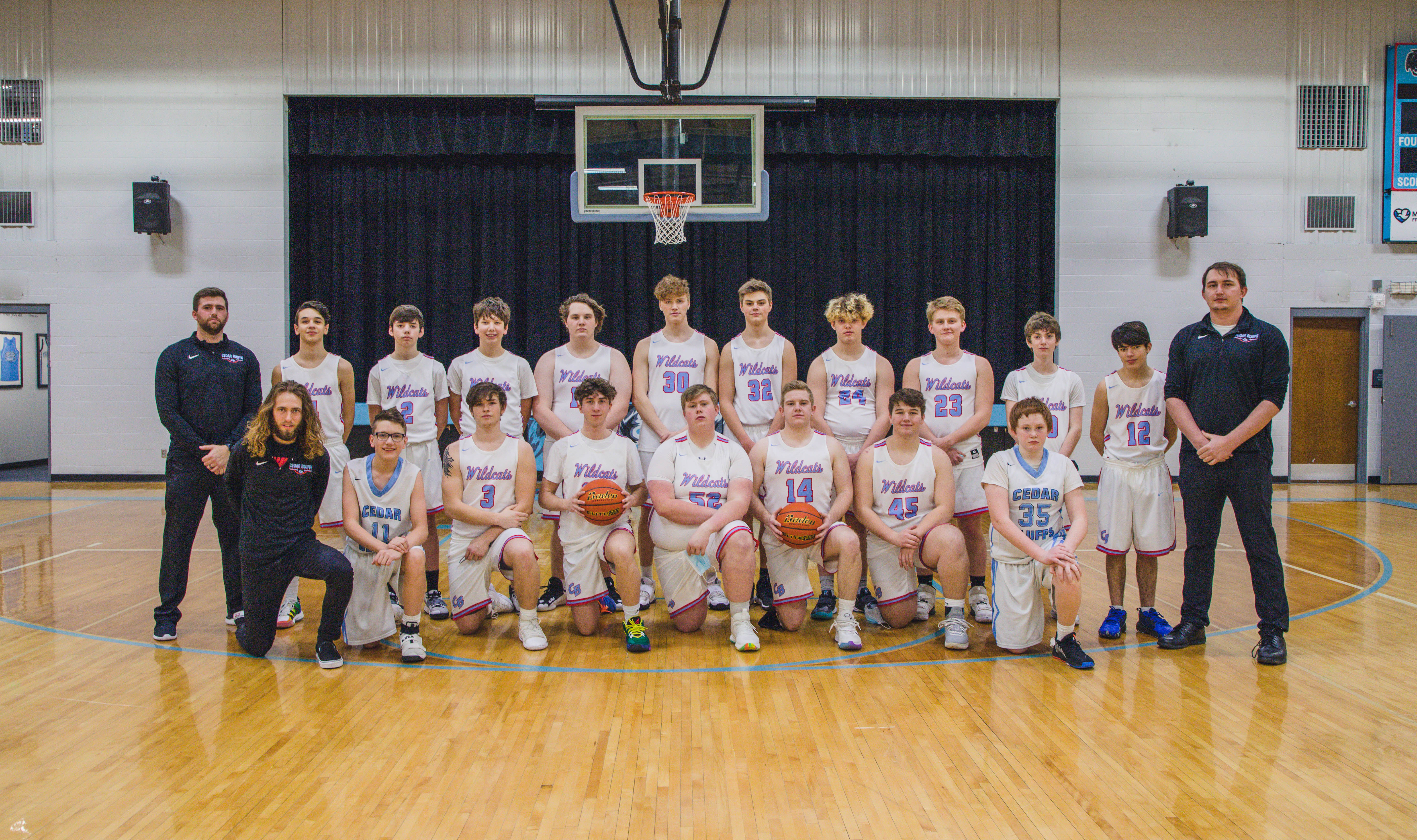 boys basketball team