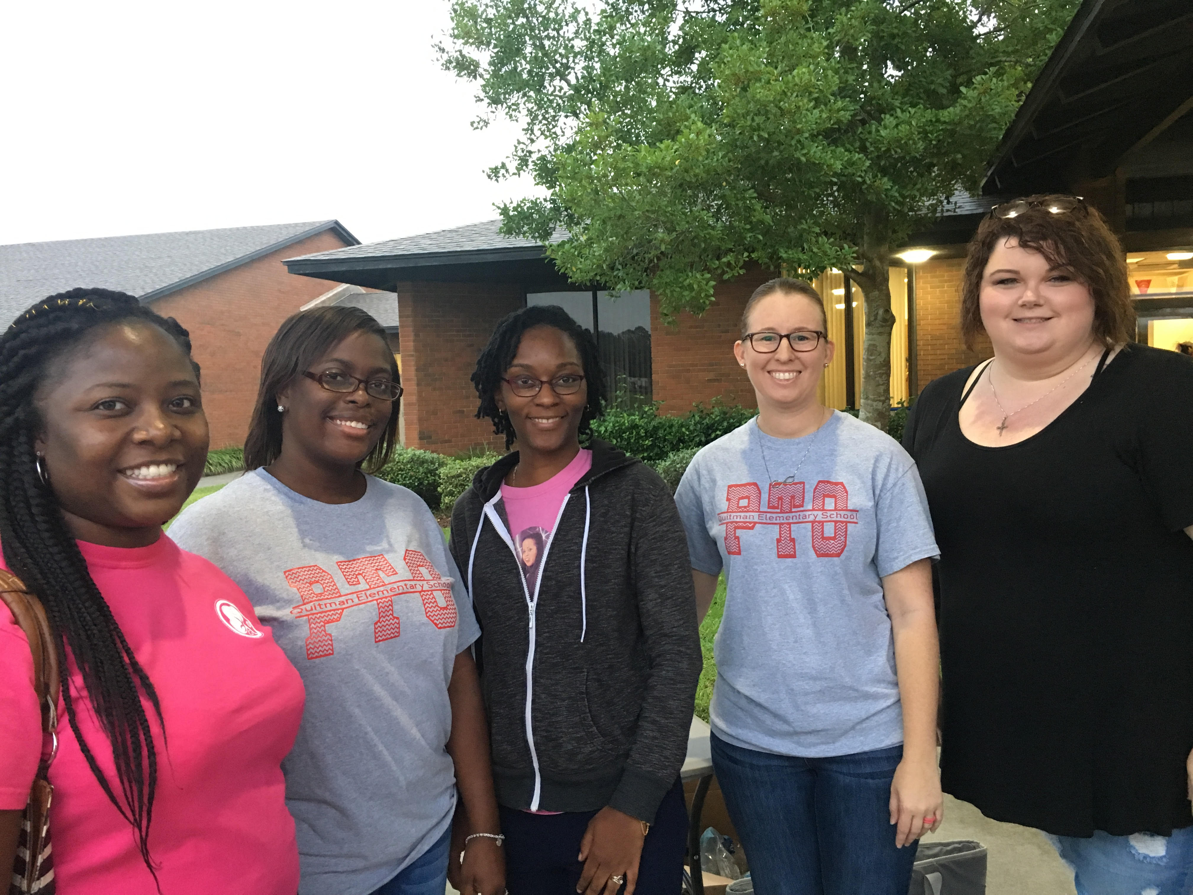 Photo of the PTO members.