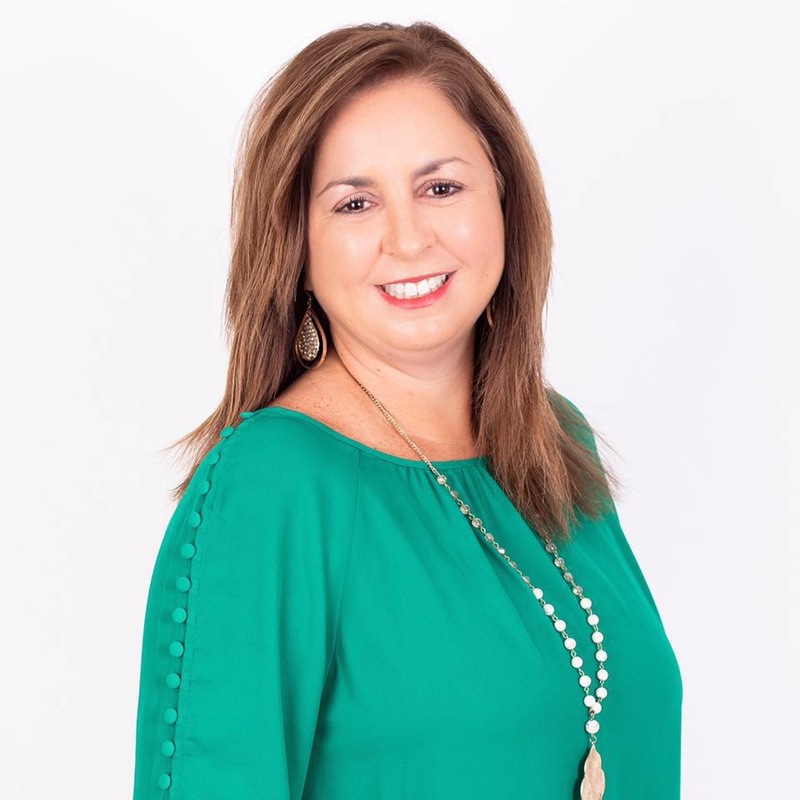 Photo of Mrs. Tina Nunn, Principal.