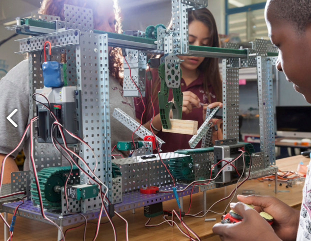 kids doing tech