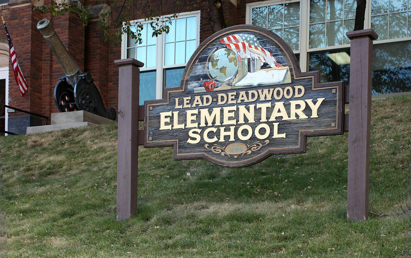 LeadDeadwood School District Home of the Golddiggers