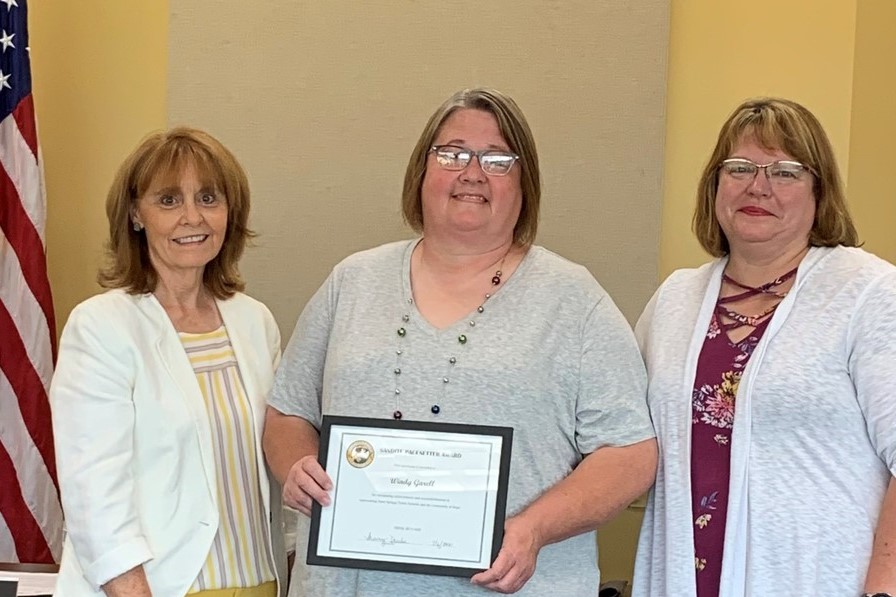 Windy Garell Receives Sandite Pacesetter Award