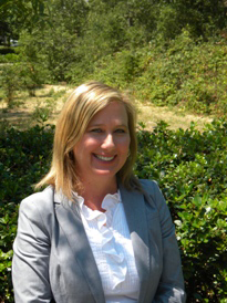 A photo of LISA SAXON.