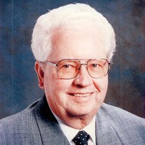 Photo of Mr. Willis Shaw.