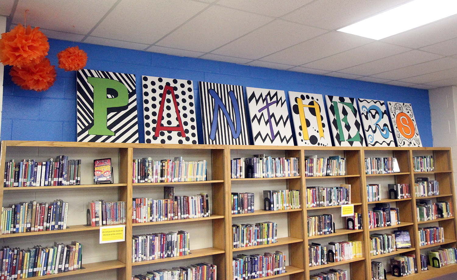 Image of a bookshelf