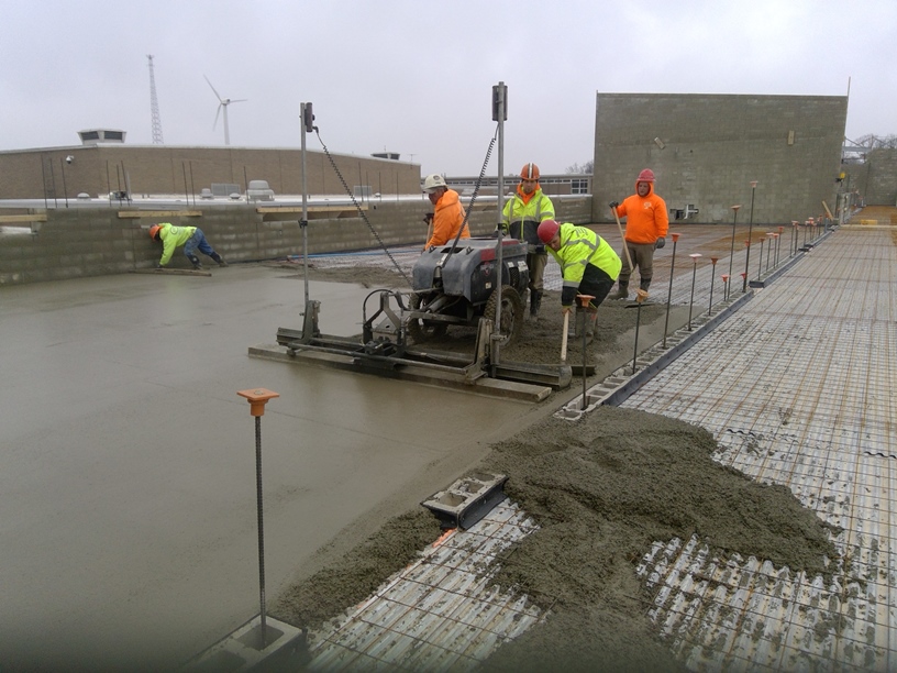 Photo of the concrete on the second floor.