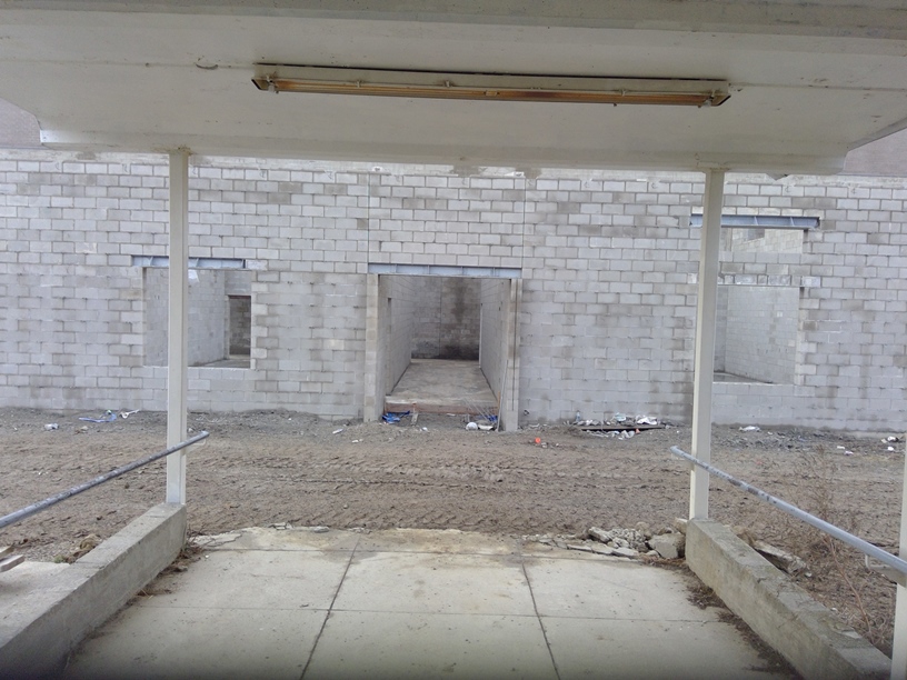 Photo of the old canopy over the sidewalk.