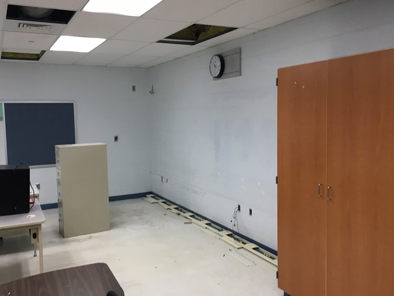 Photo of an elementary classroom.