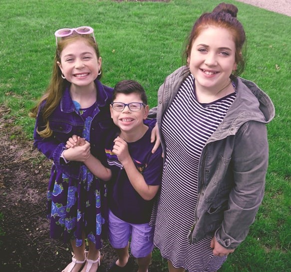 photo of students outside