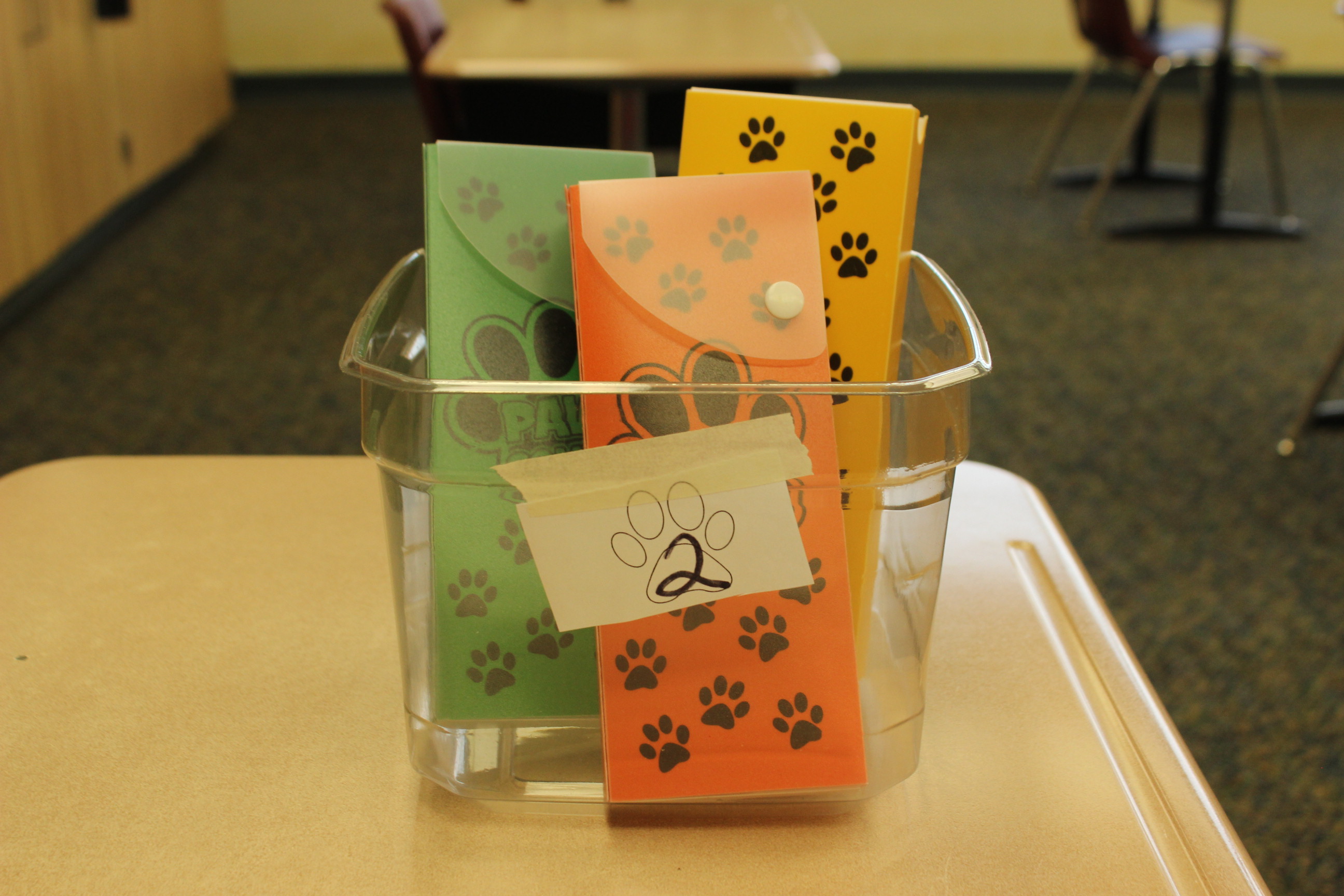2 Paws Pawsome Pencil Container