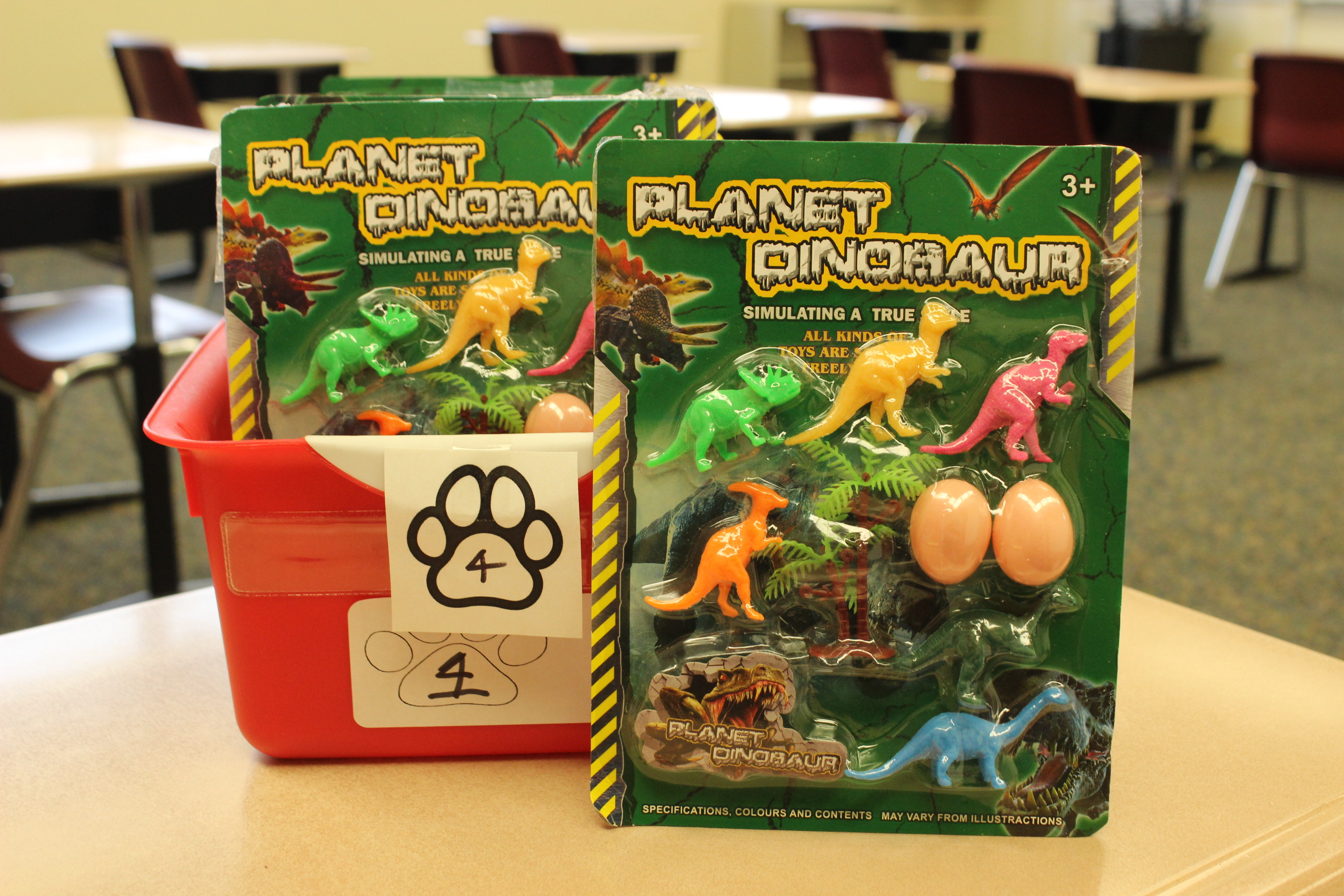 4 Paws Planet Dino Set