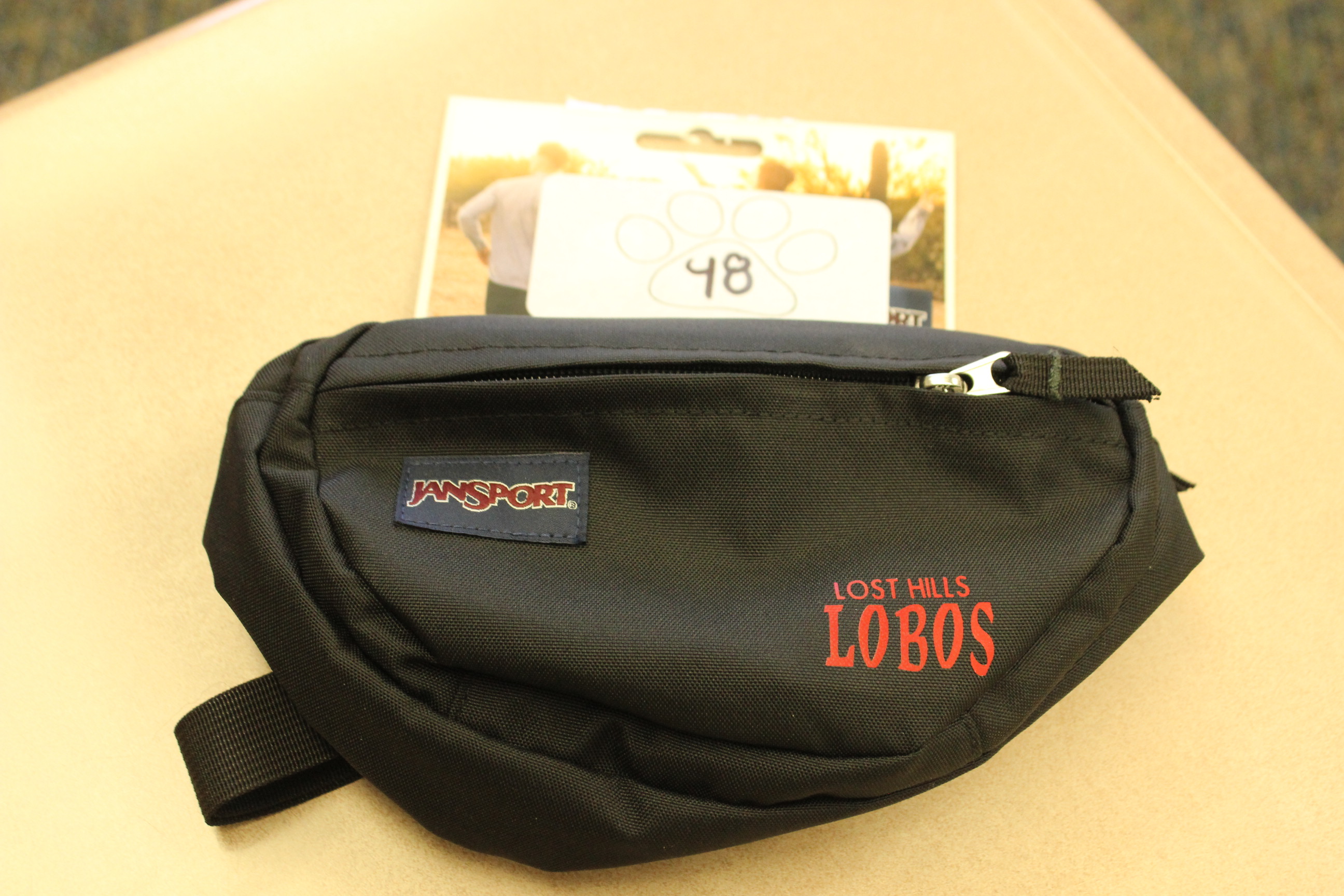 48 Jansport Lobos Fanny Sack