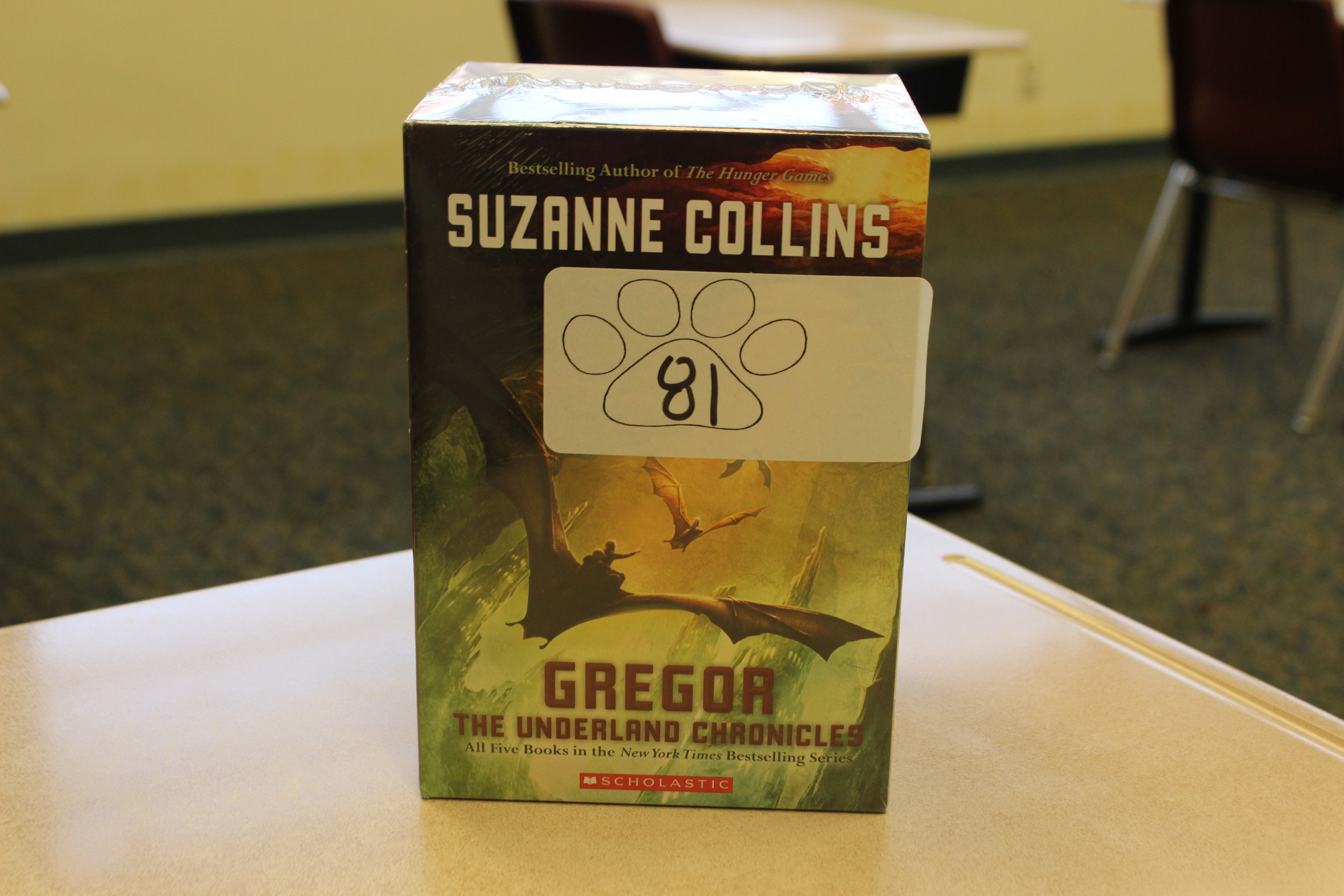 81 Paws Gregor Book Set