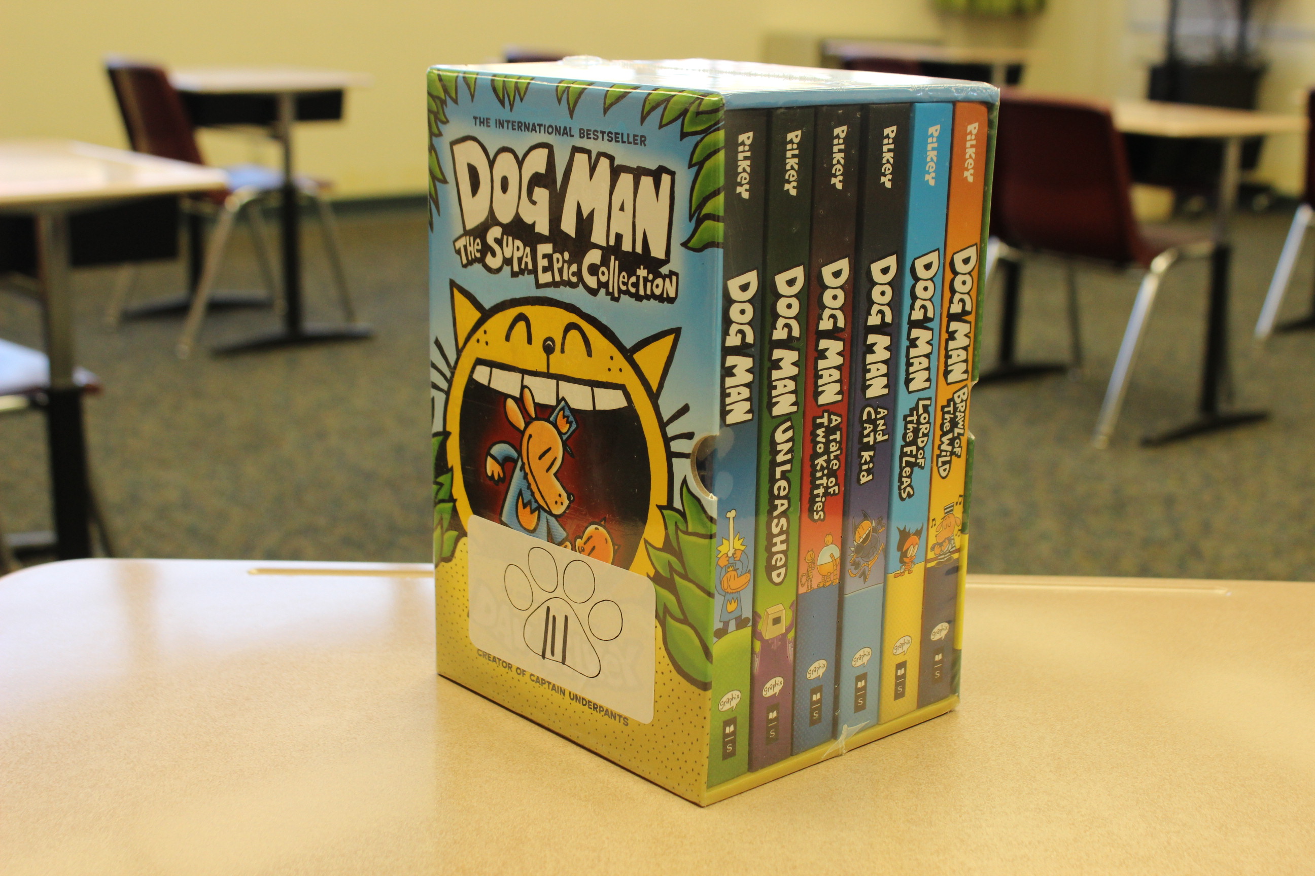 111 Paws Dogman Book Set