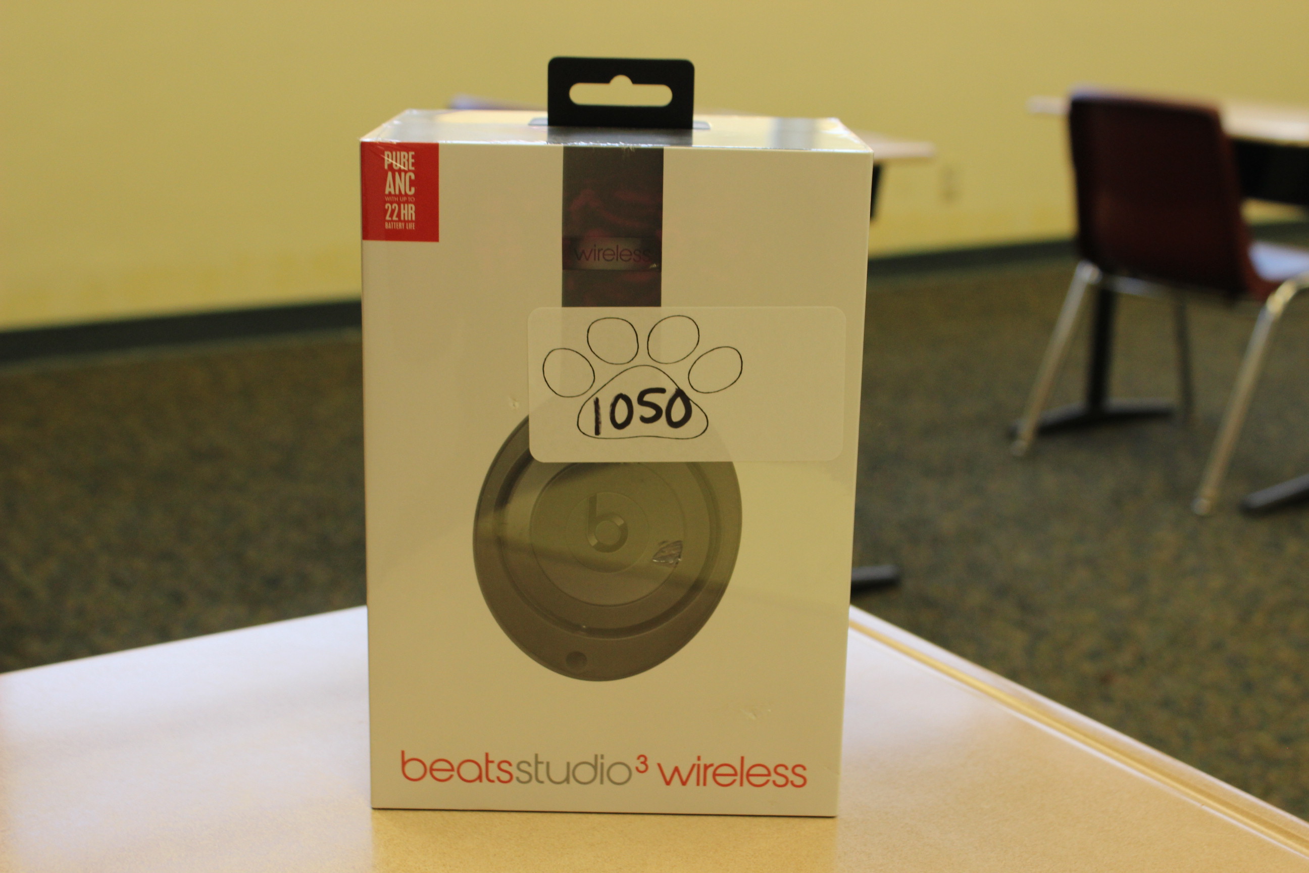 1050 Beats Wireless Headphones