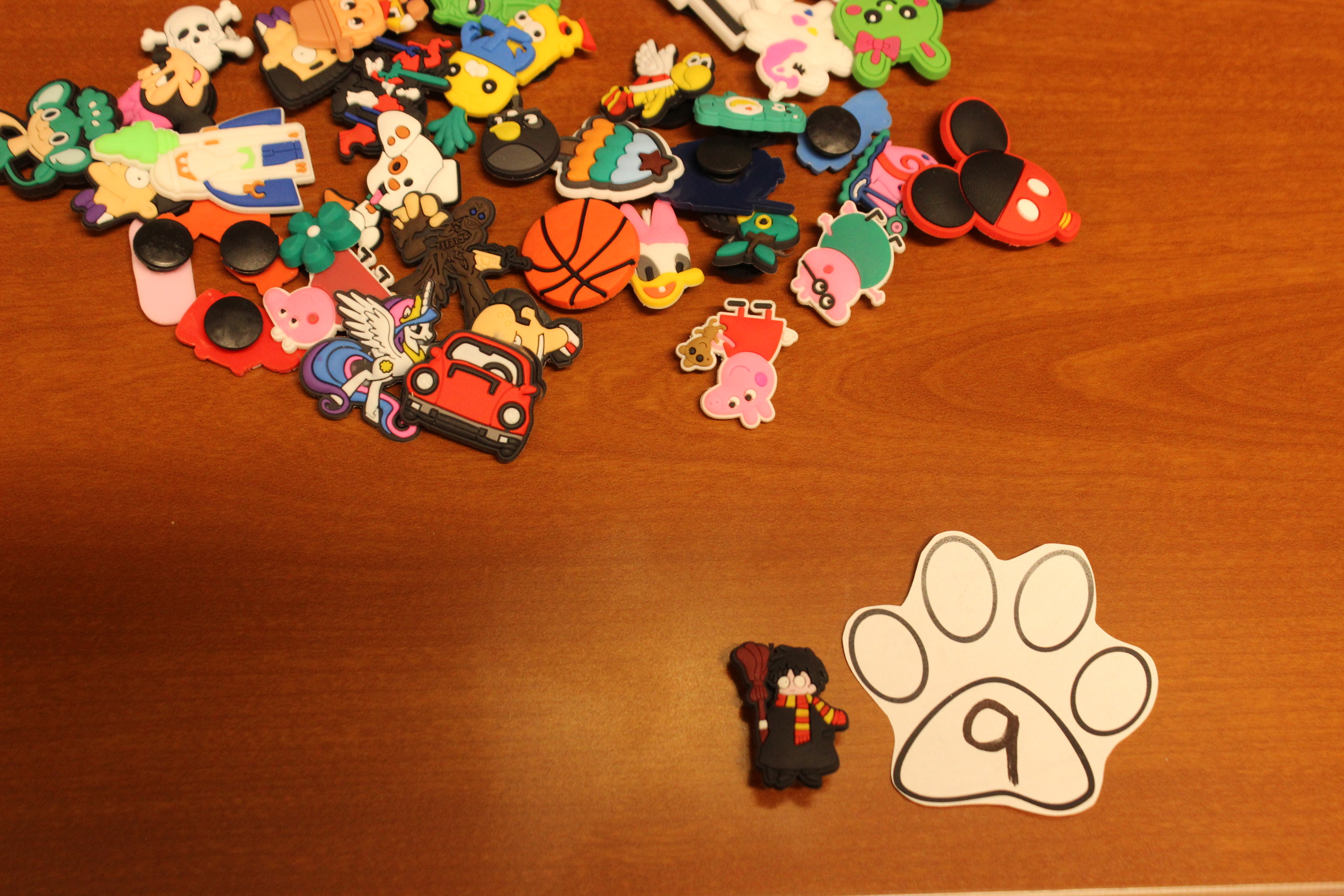 9 Paws Mini Figures