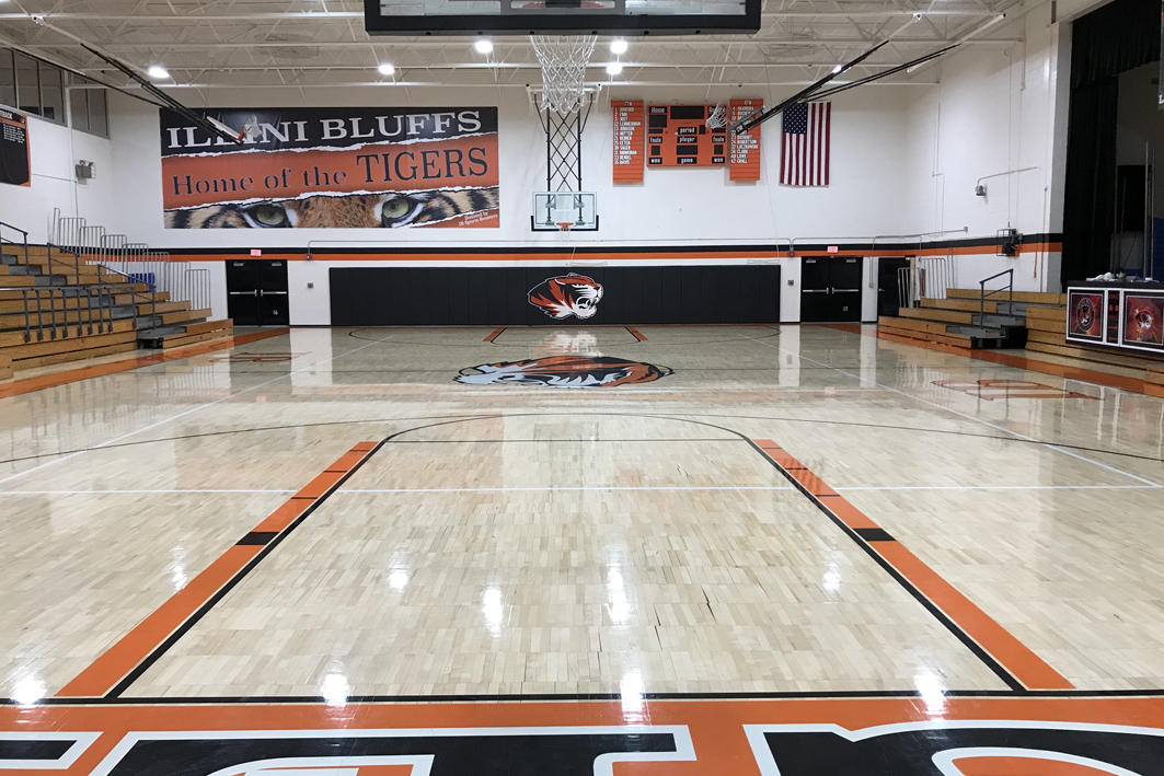 Illini Bluffs School District 327 Home of the Tigers