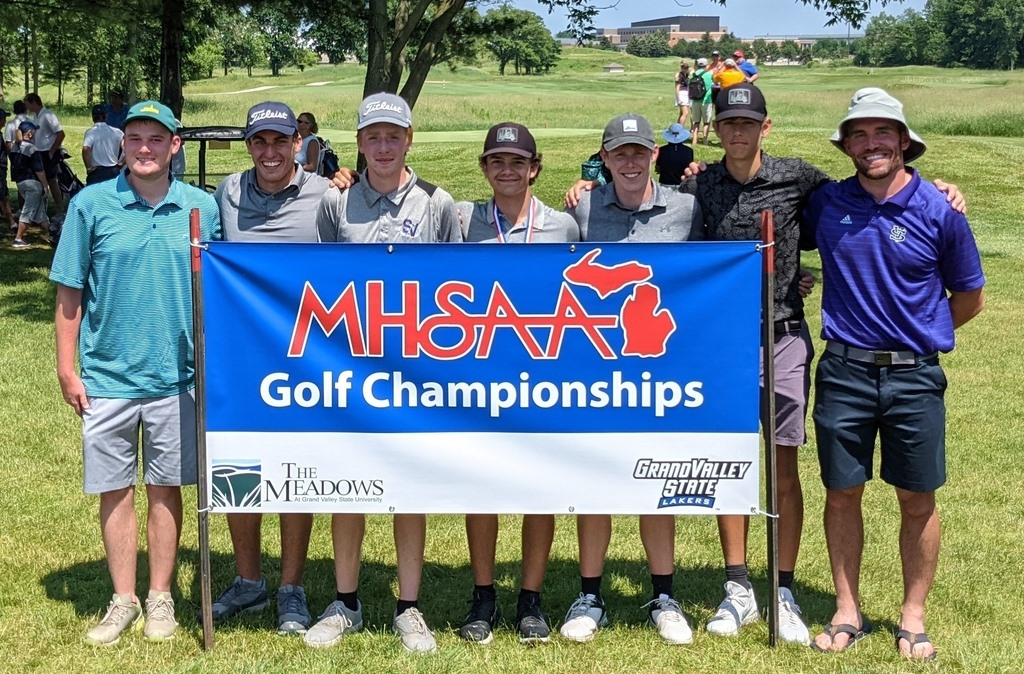 2021 Varsity Boys Golf Team - Divison 3 State Finals at The Meadows