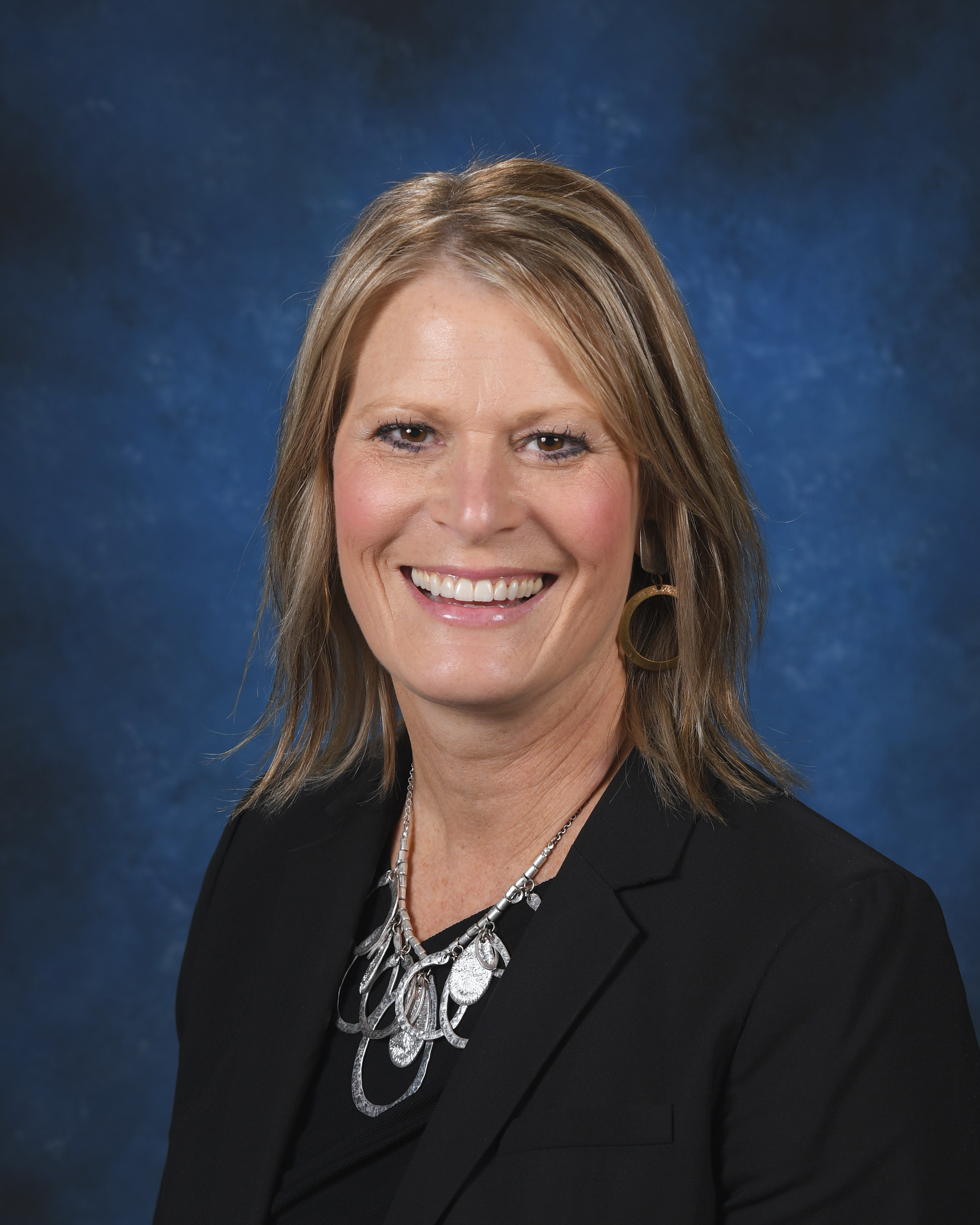 Photo of Mary Beth Tack.