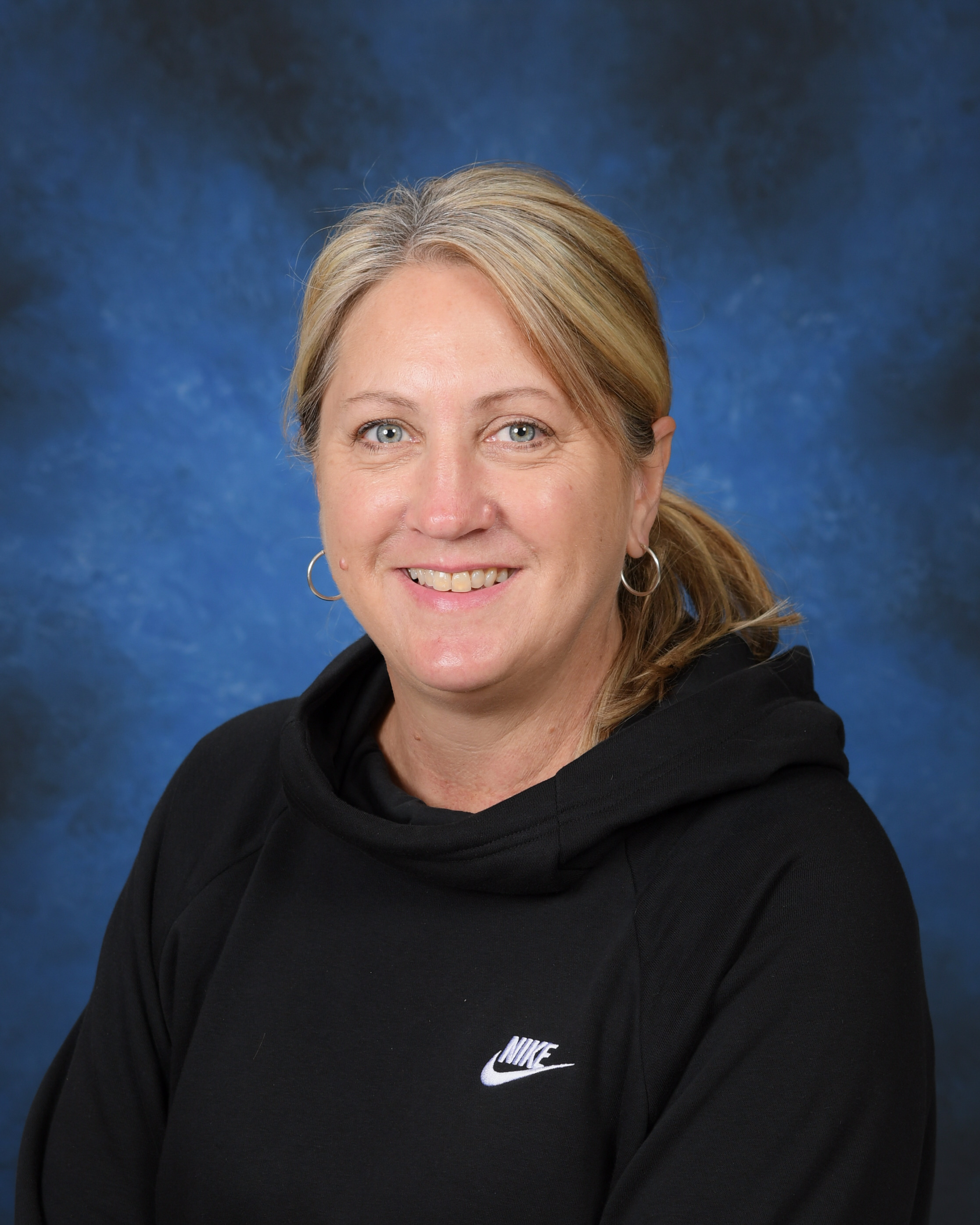 Photo of Lauren DeRosier.