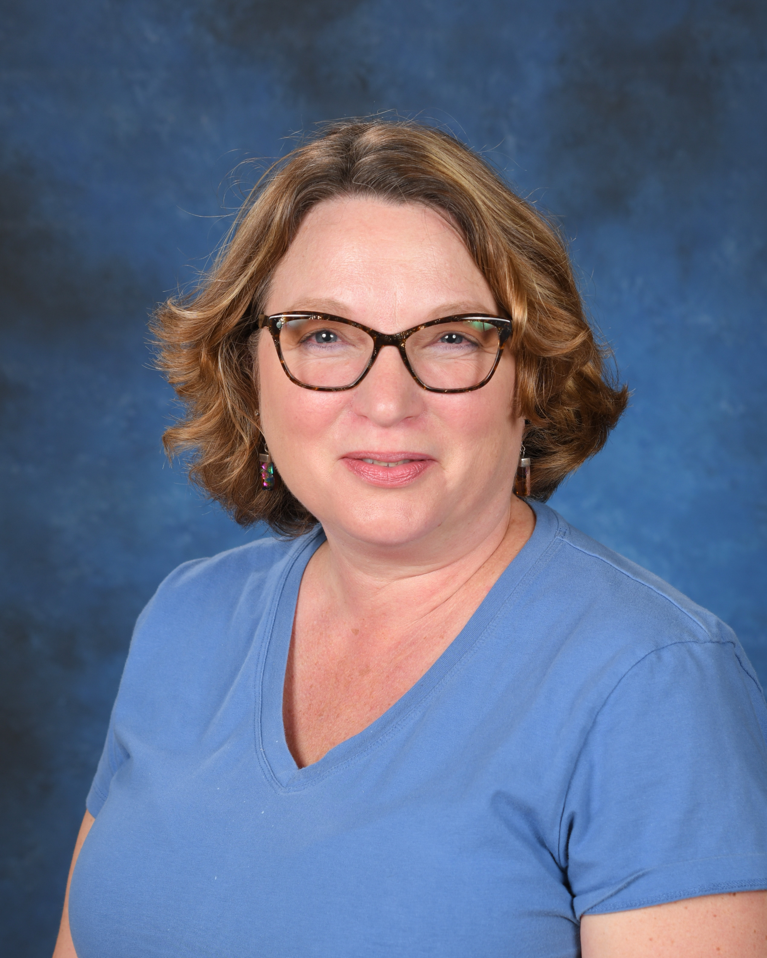 Photo of April Peterson.