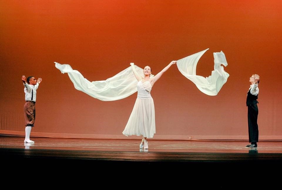 dancers