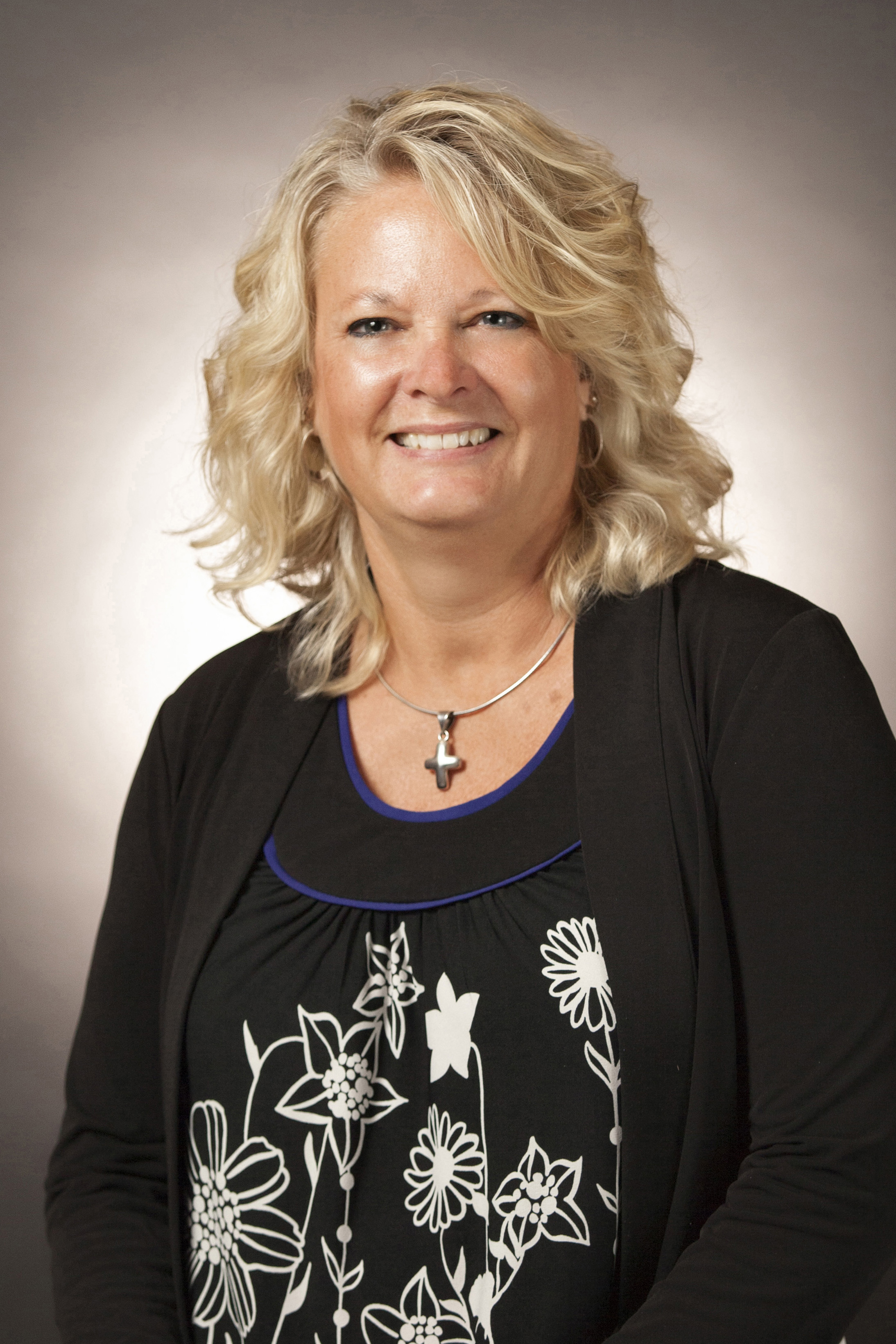 Ellen Hefner last names A-G