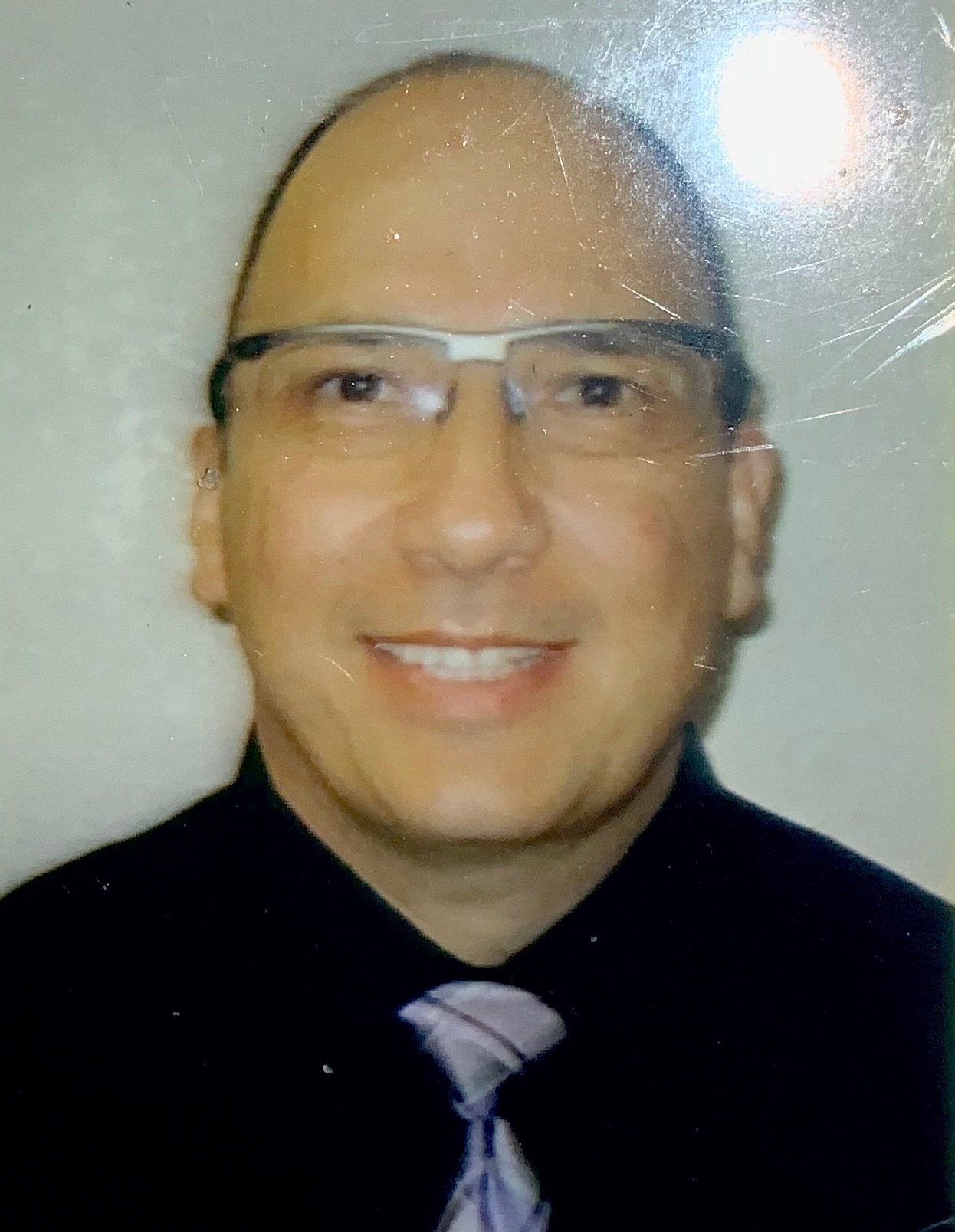 Salvador Flores
