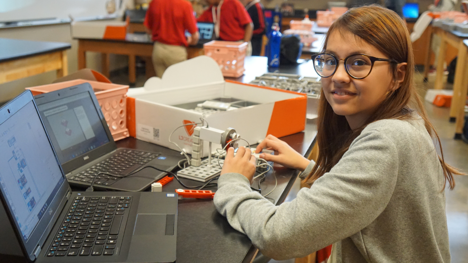 Moore MST Magnet School STEM lab.