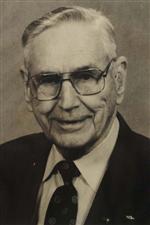 Photo of G. Delwin Hervey.