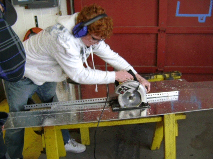 cutting the plate with carbide tip saw