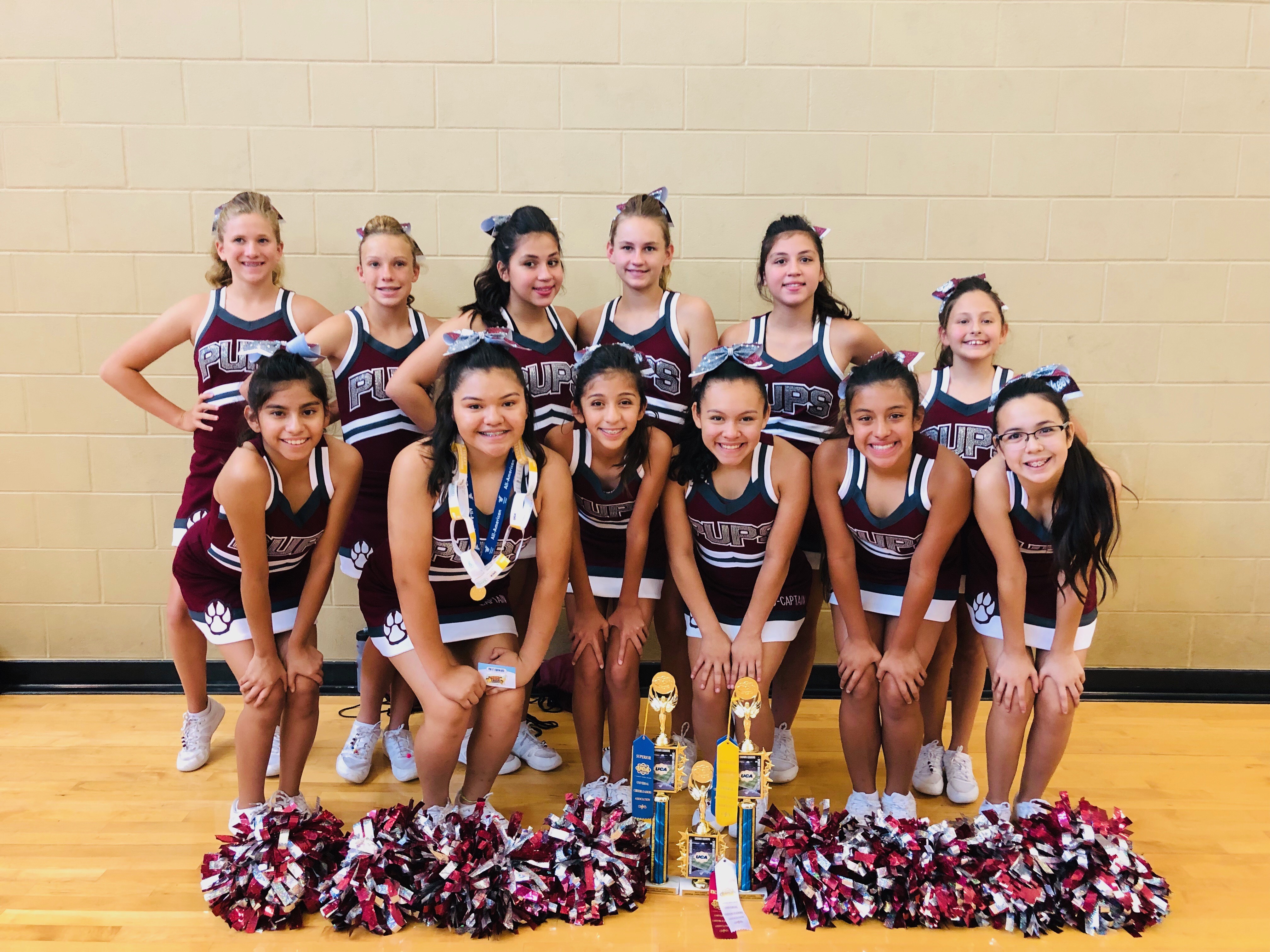 photo of cheerleaders