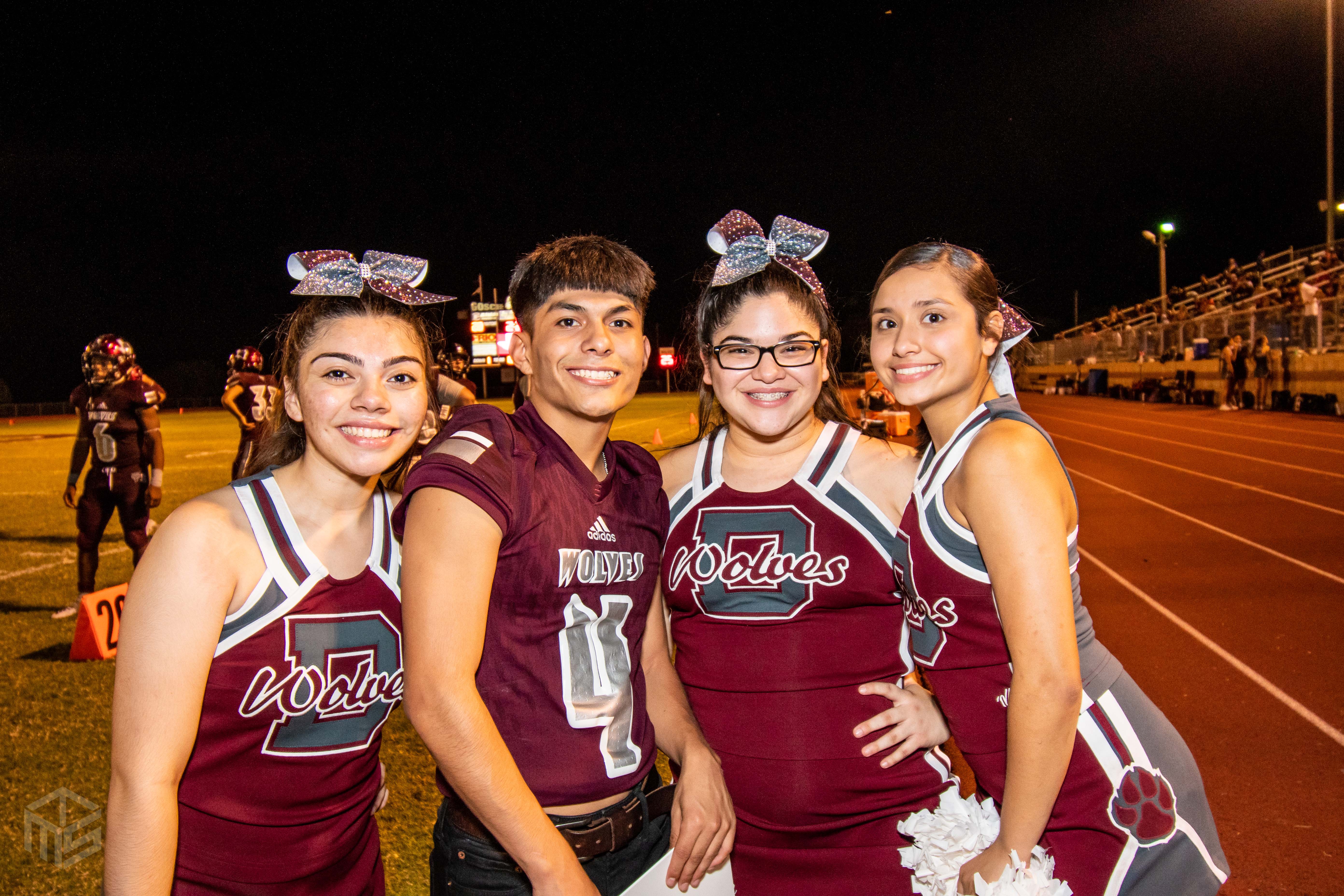 photo of cheerleaders