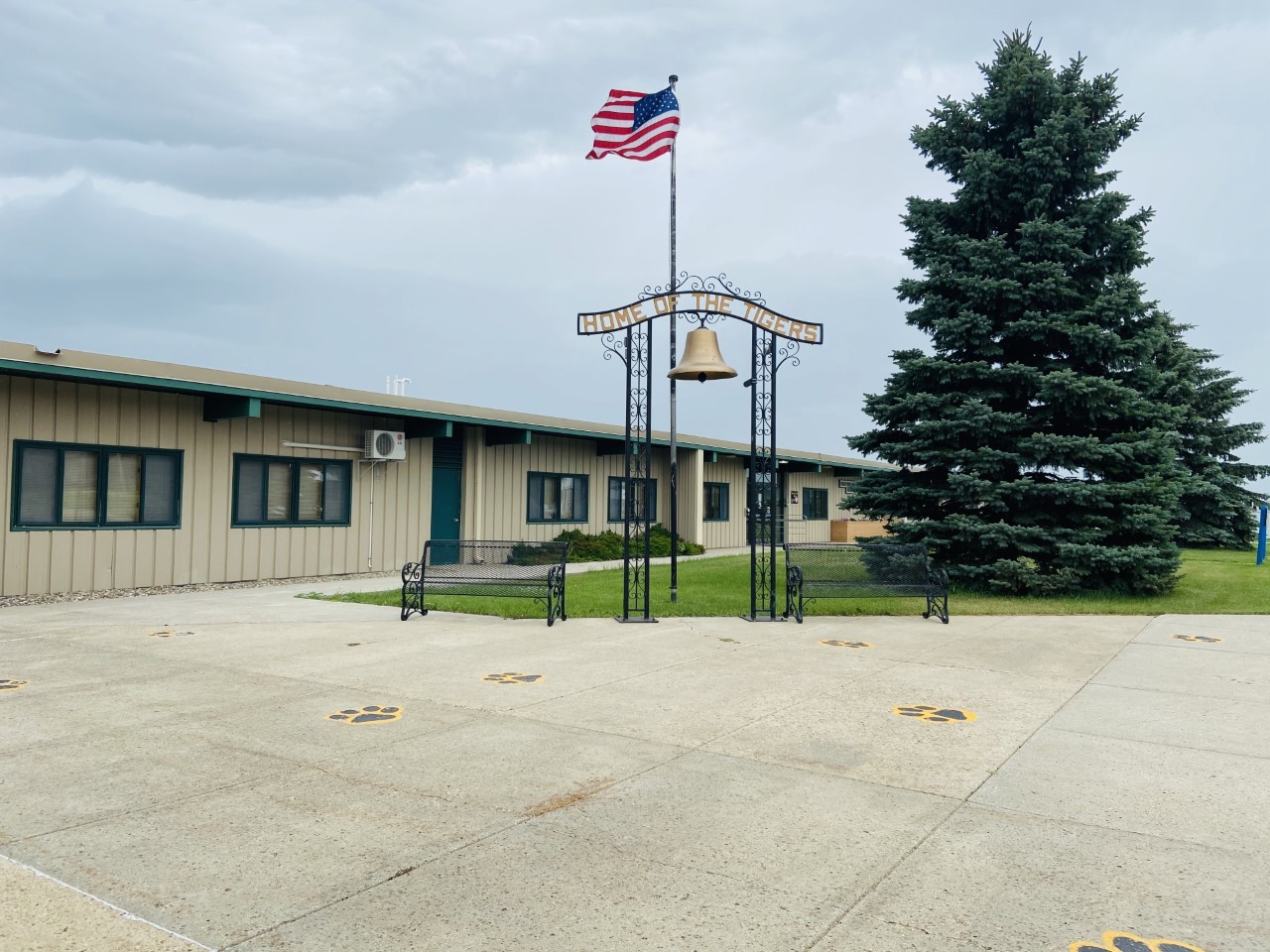 HazeltonMoffitBraddock Public School Home of the Tigers