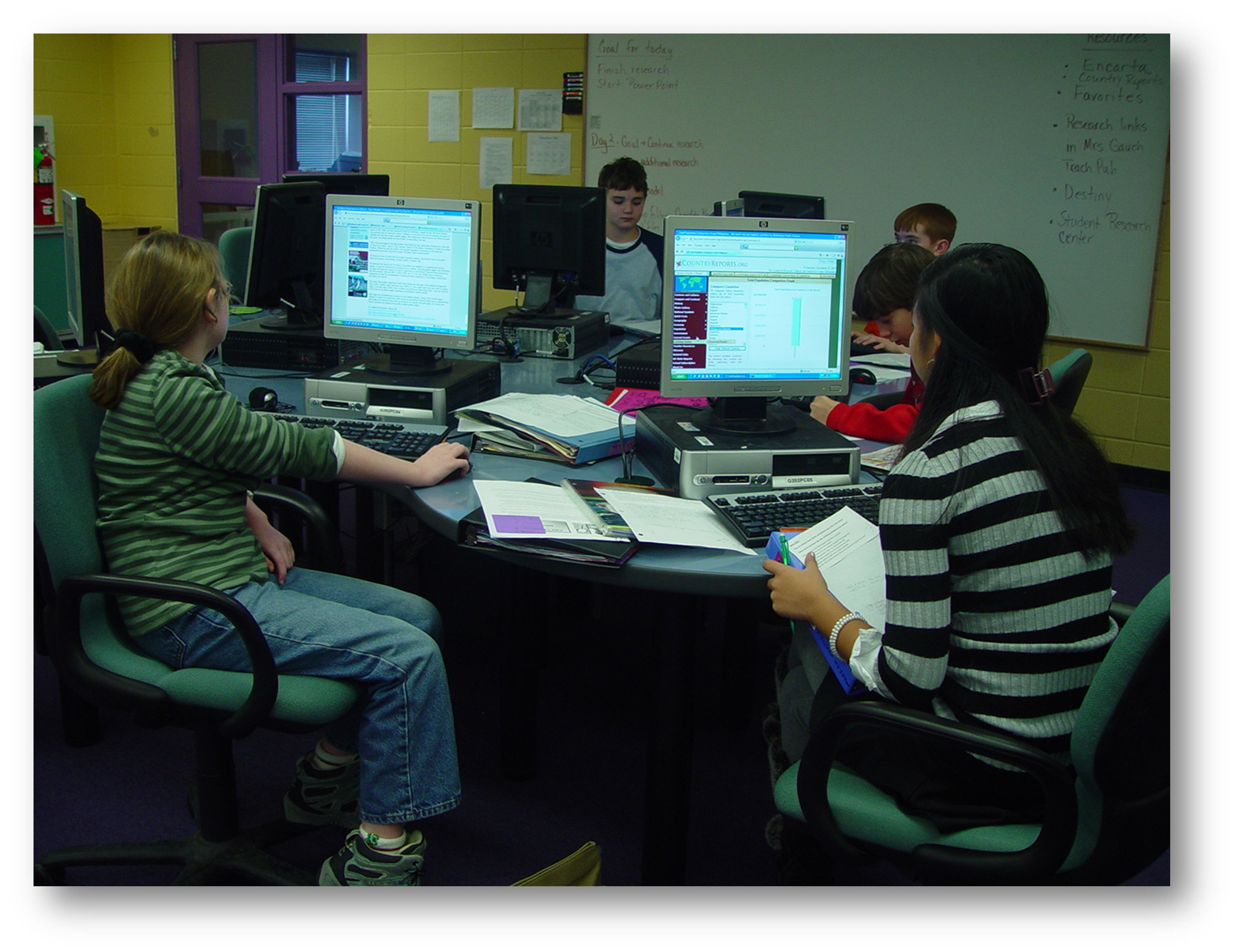 MIDDLETOWN AT A GLANCE Middletown Public Schools