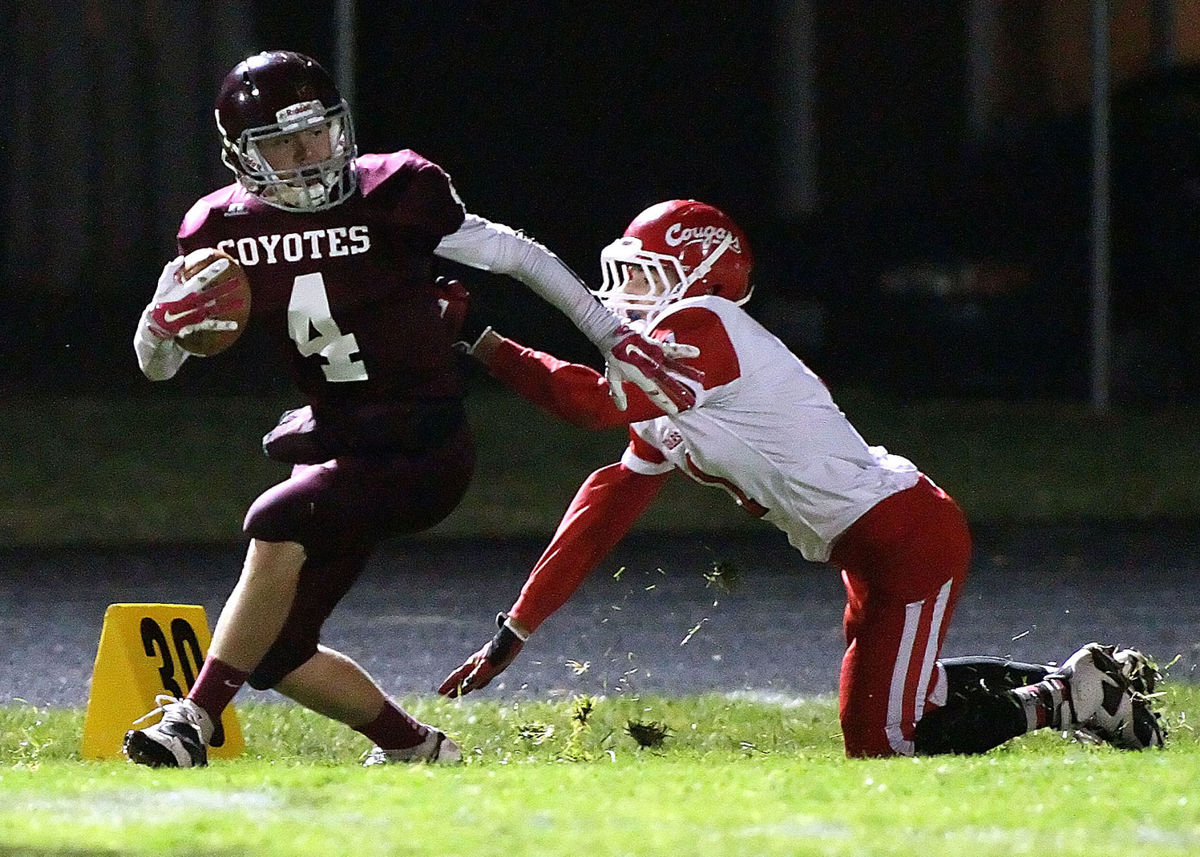 Coyotes Football
