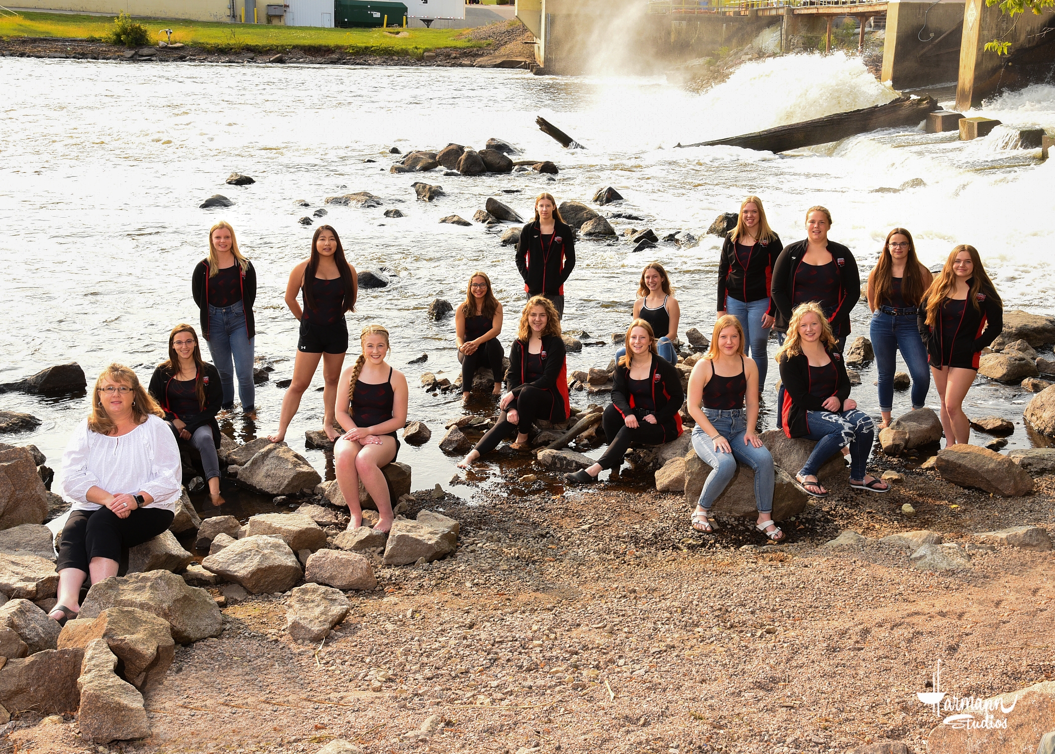 2020 Girls' Swim Team
