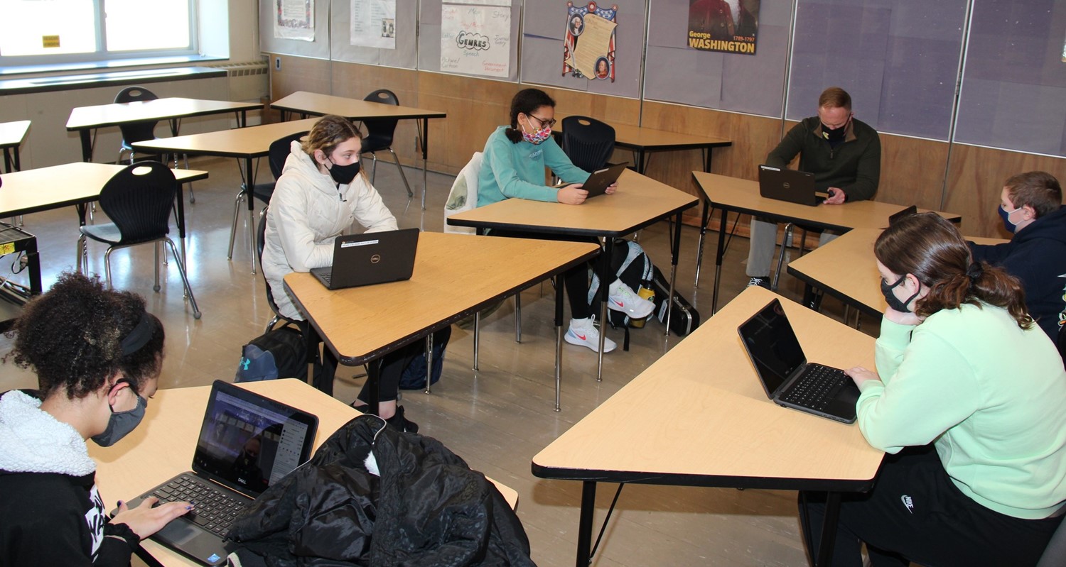 MaineEndwell Middle School Home