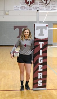 Volleyball senior Shelbi Pruitt