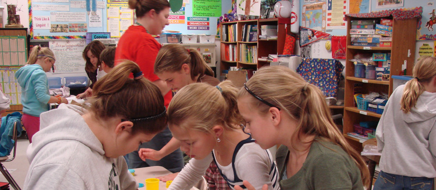 Kids working in the classroom